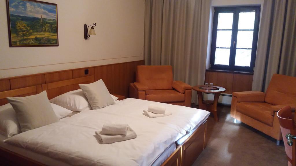 Hotel Zamecek Pod Hradem Stary Jicin 111 Ngoại thất bức ảnh