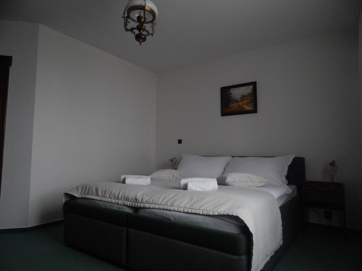 Hotel Zamecek Pod Hradem Stary Jicin 111 Ngoại thất bức ảnh